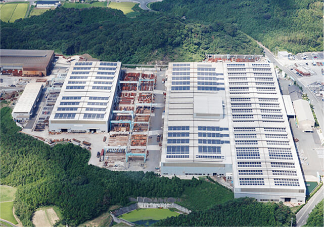 ヤマネ鉄工建設工場屋根　発電量：1.5MW