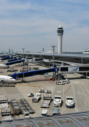 中部国際空港旅客ターミナルビル